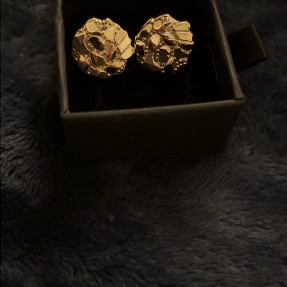 Gold Textured Earrings 18mm